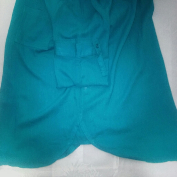 Chico's button down three quarter sleeve blouse . - Picture 4 of 4